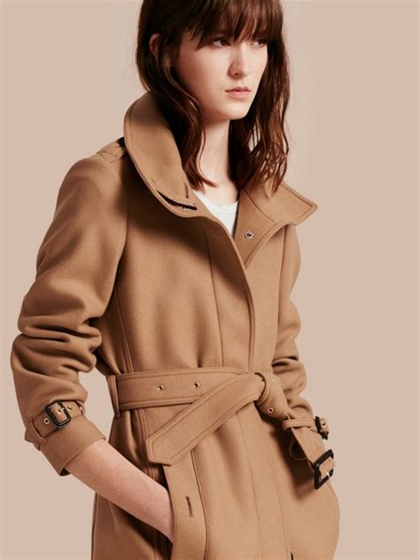 manteau femme burberry occasion|Manteaux, vestes et gilets Burberry pour femme .